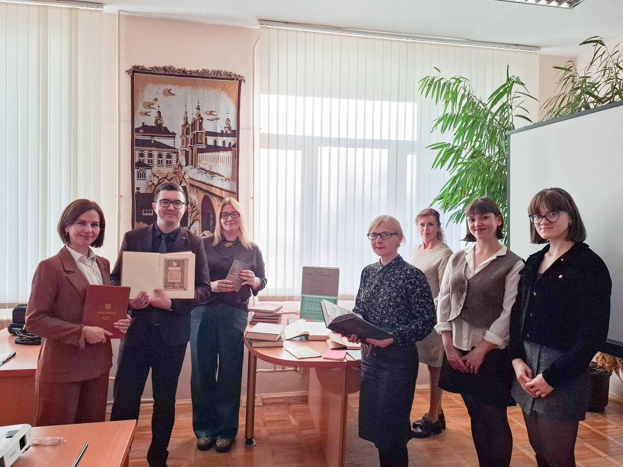 Книжная мудрость тысячелетий: погружение в историю письменности